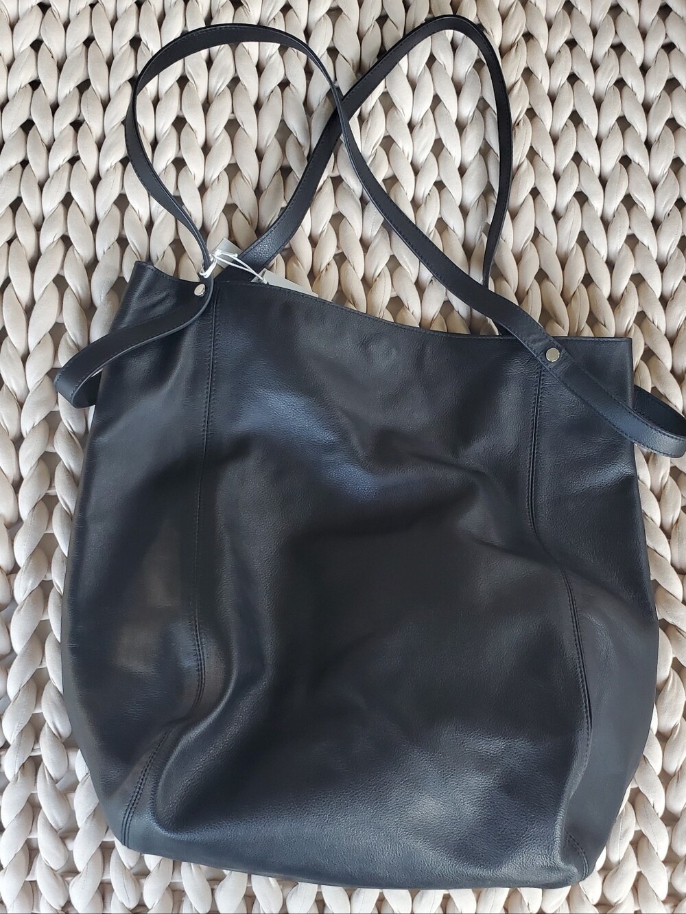 COS LARGE VERSATILE LEATHER SHOPPER IN BLACK PEBBLED LEATHER TOTE NWT $250 - Picture 8 of 16